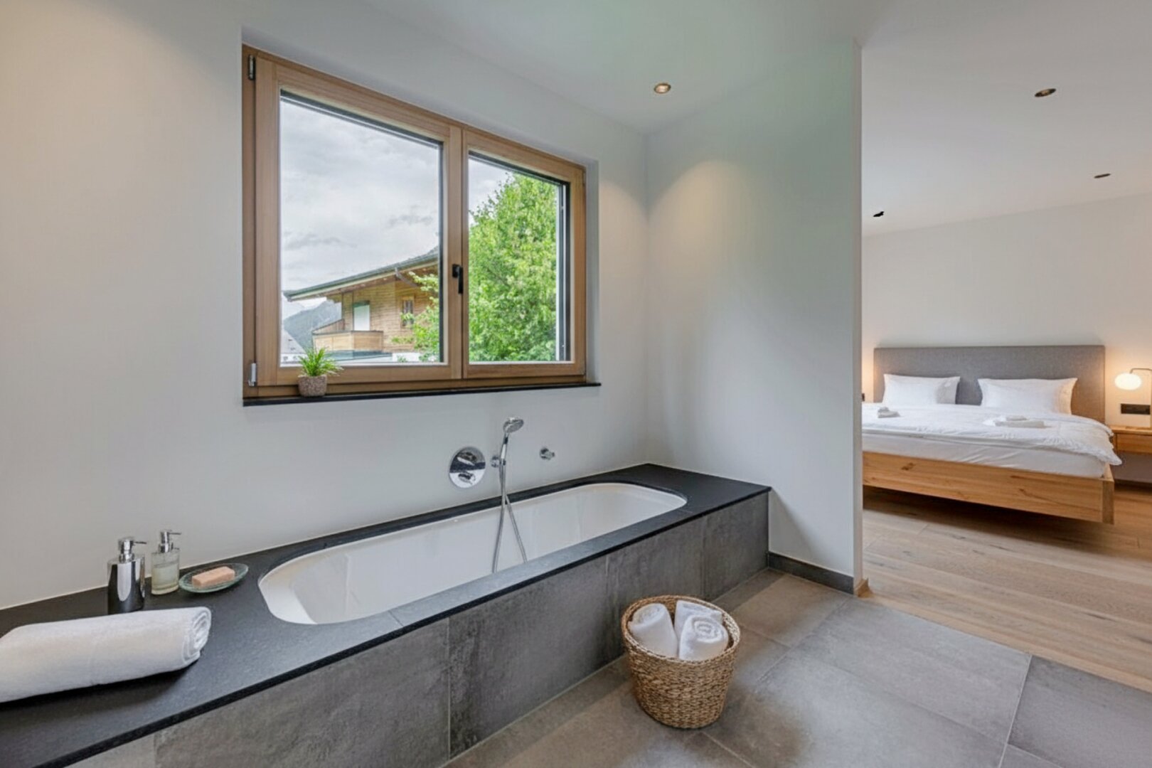 Top 4: Traumhafte 4-Zimmer Wohnung mit Garten - Erstbezug!