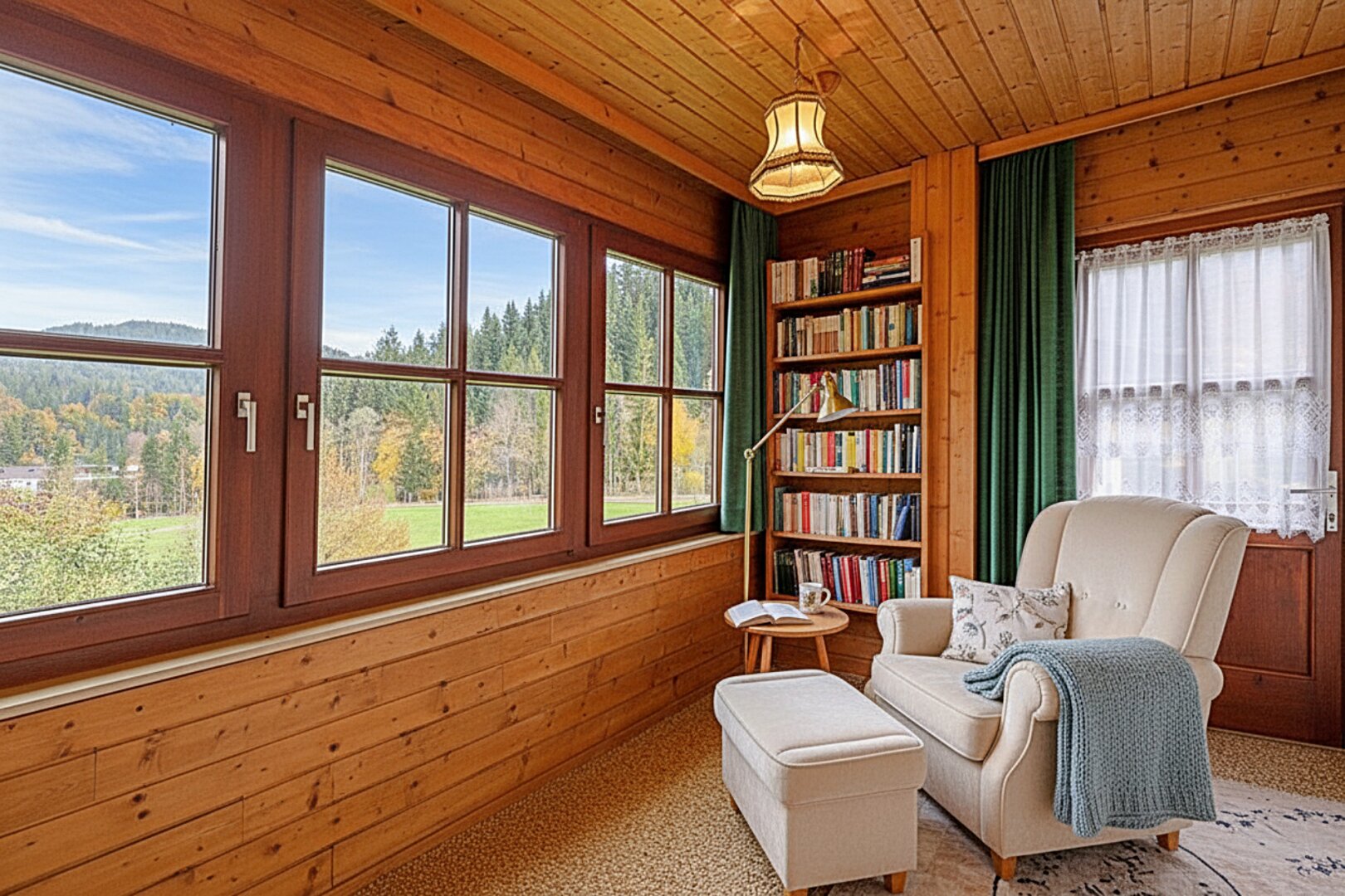 PREISREDUKTION! Charmantes Haus mit Einliegerwohnung und großem Grundstück in idyllischer Lage