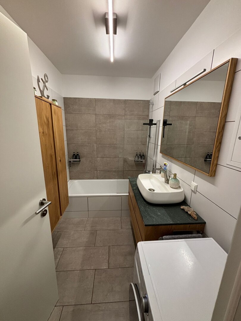 Barrierefreies Wohnglück mit Privatgarten: Ihr exklusiver Logenplatz im Herzen von Wels!