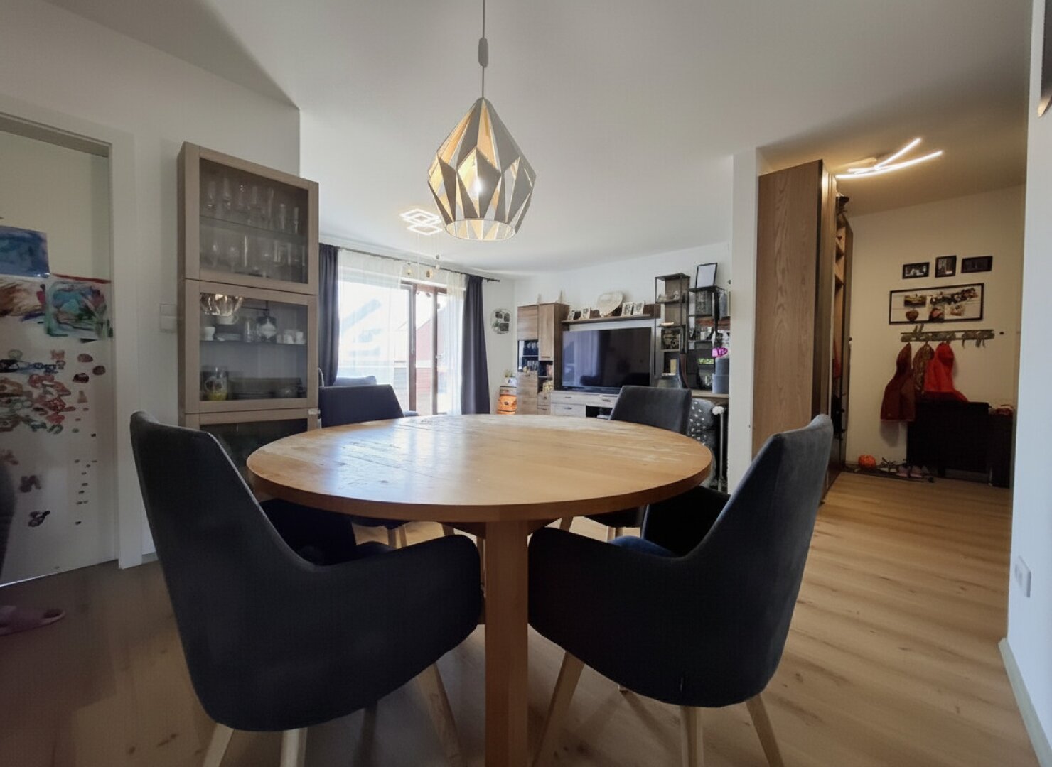 Stilvolle Familienwohnung mit Balkon