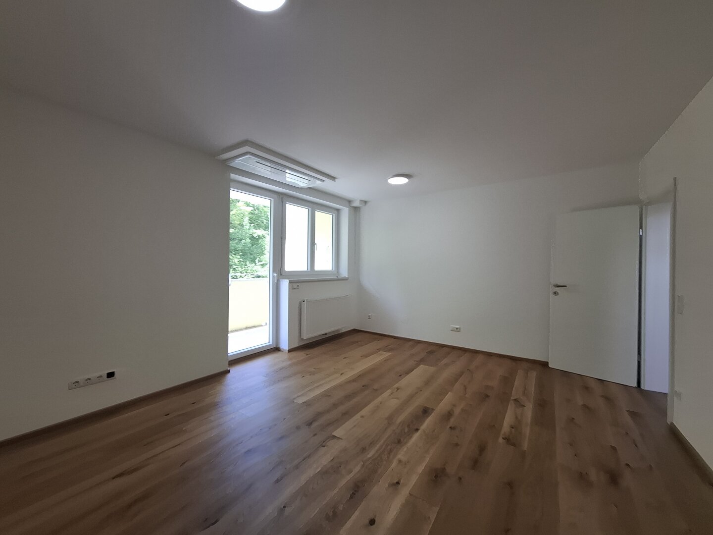 Sanierte 2-Zimmer-Wohnung mit Loggia in zentraler Lage!
