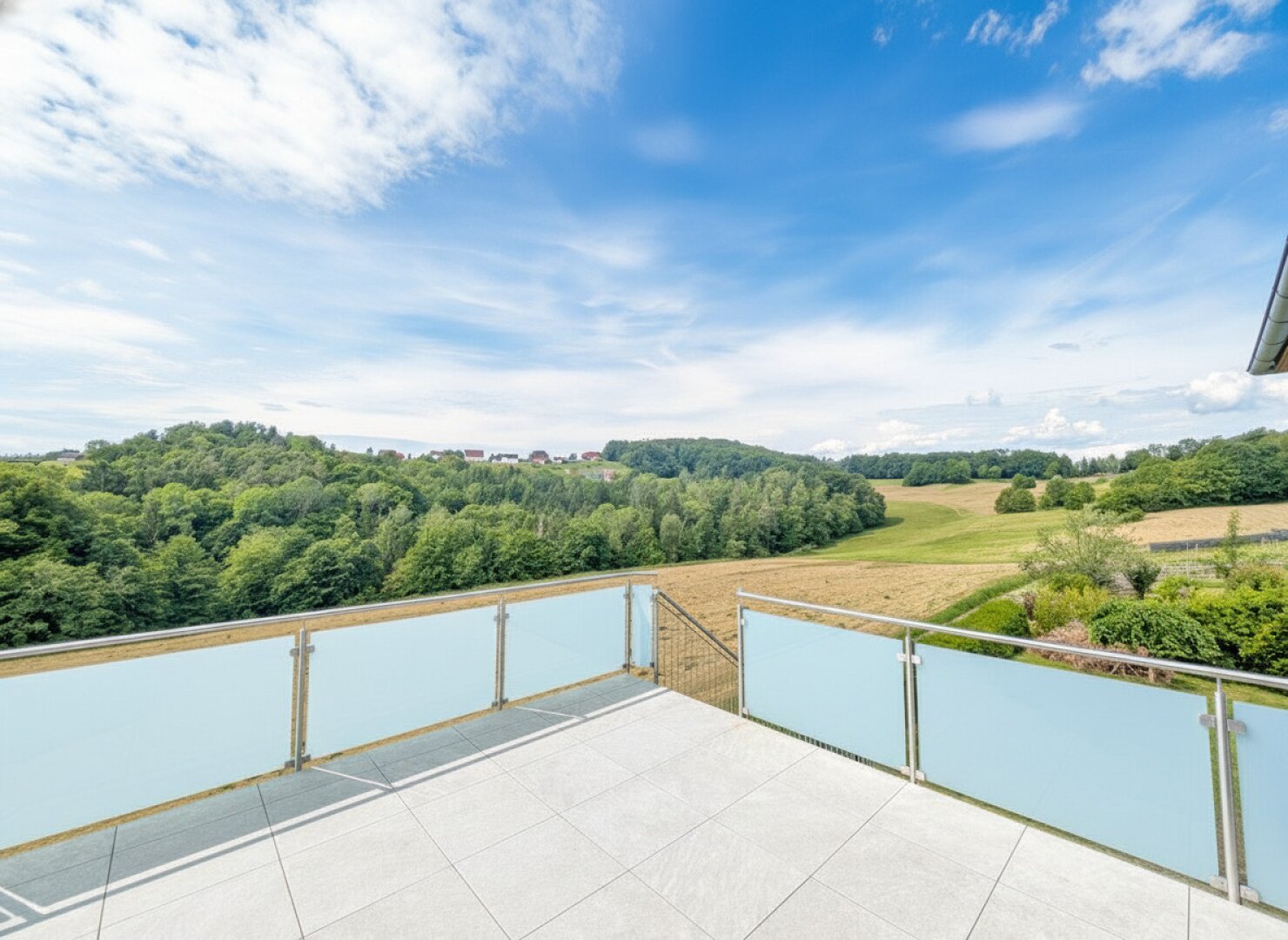Sonniges Traumhaus mit atemberaubendem Panoramablick!