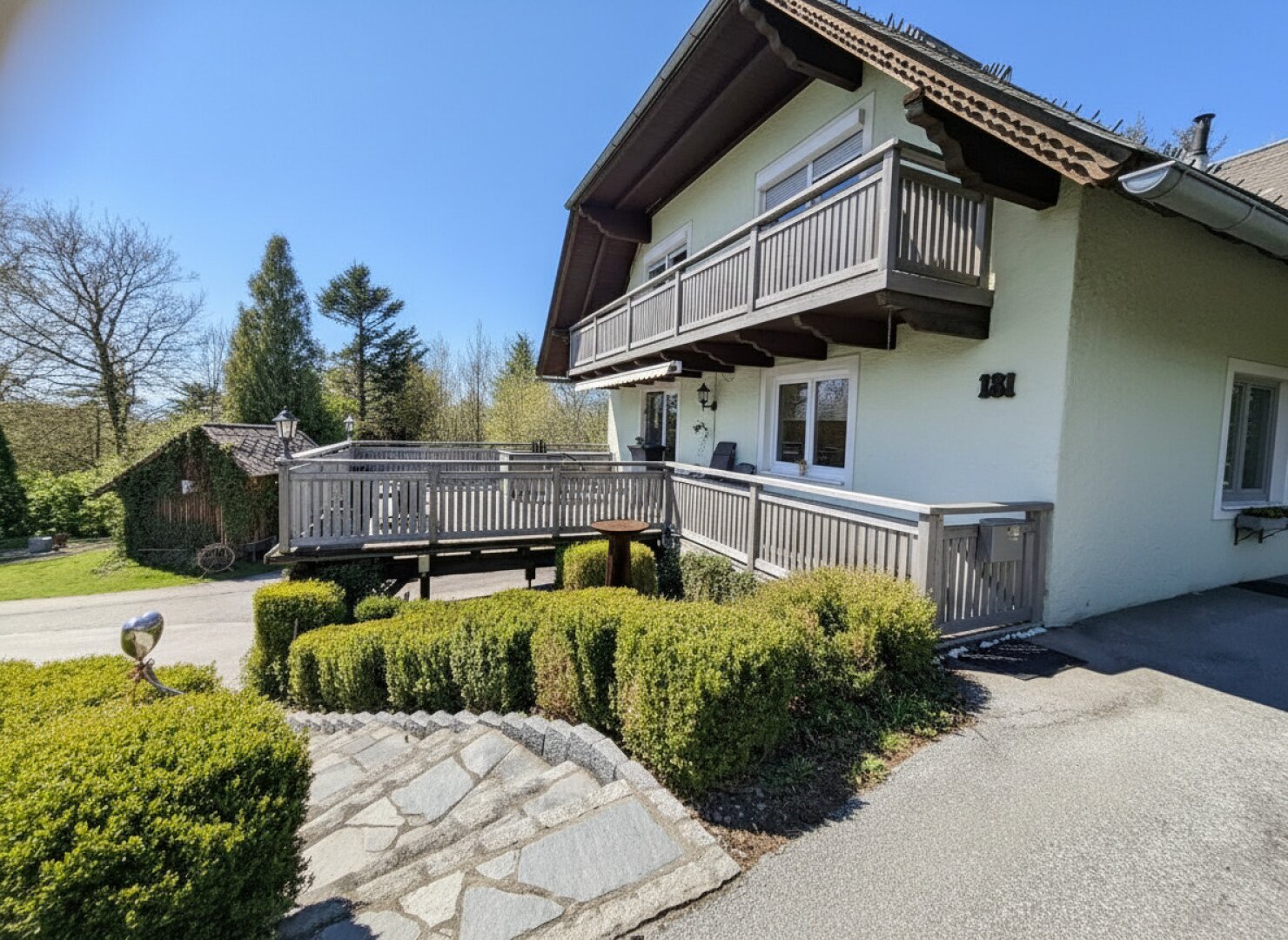 Hochwertig modernisiertes Familienhaus mit sonniger Terrasse - 15 Minuten von Weiz