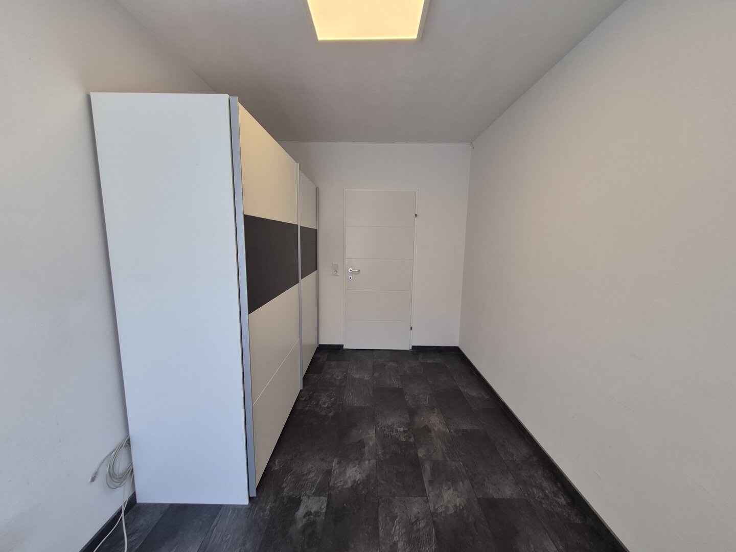 NEUER PREIS: kernsanierte 3-Zimmer-Wohnung mit südseitiger Loggia