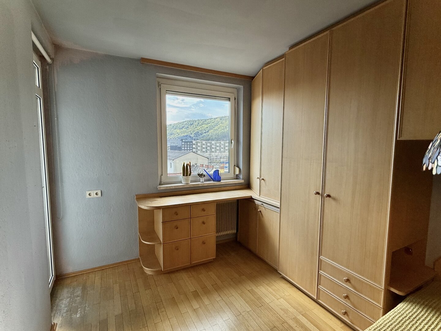 Lichtdurchflutete Wohnung mit zentraler Raumaufteilung!