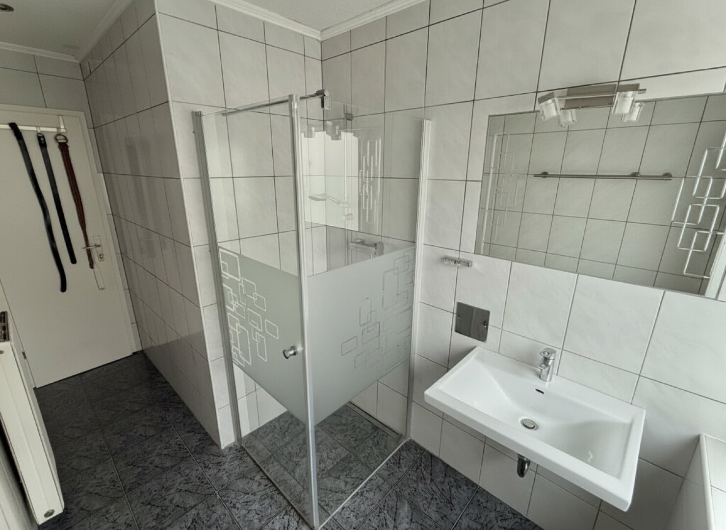 Bestlage: Helle Familienwohnung mit großzügigen Räumlichkeiten!!