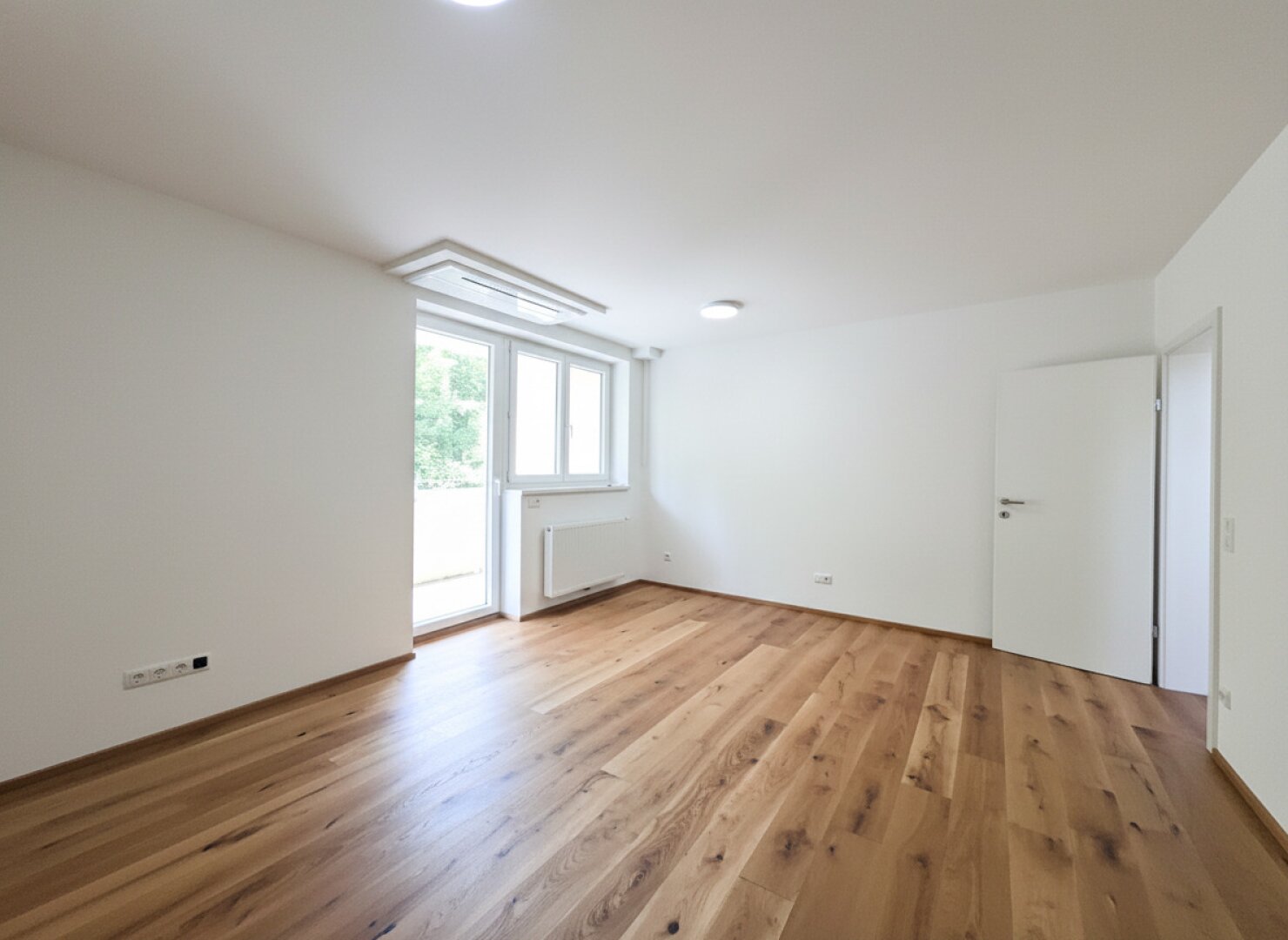 Sanierte 2-Zimmer-Wohnung mit Loggia in zentraler Lage!