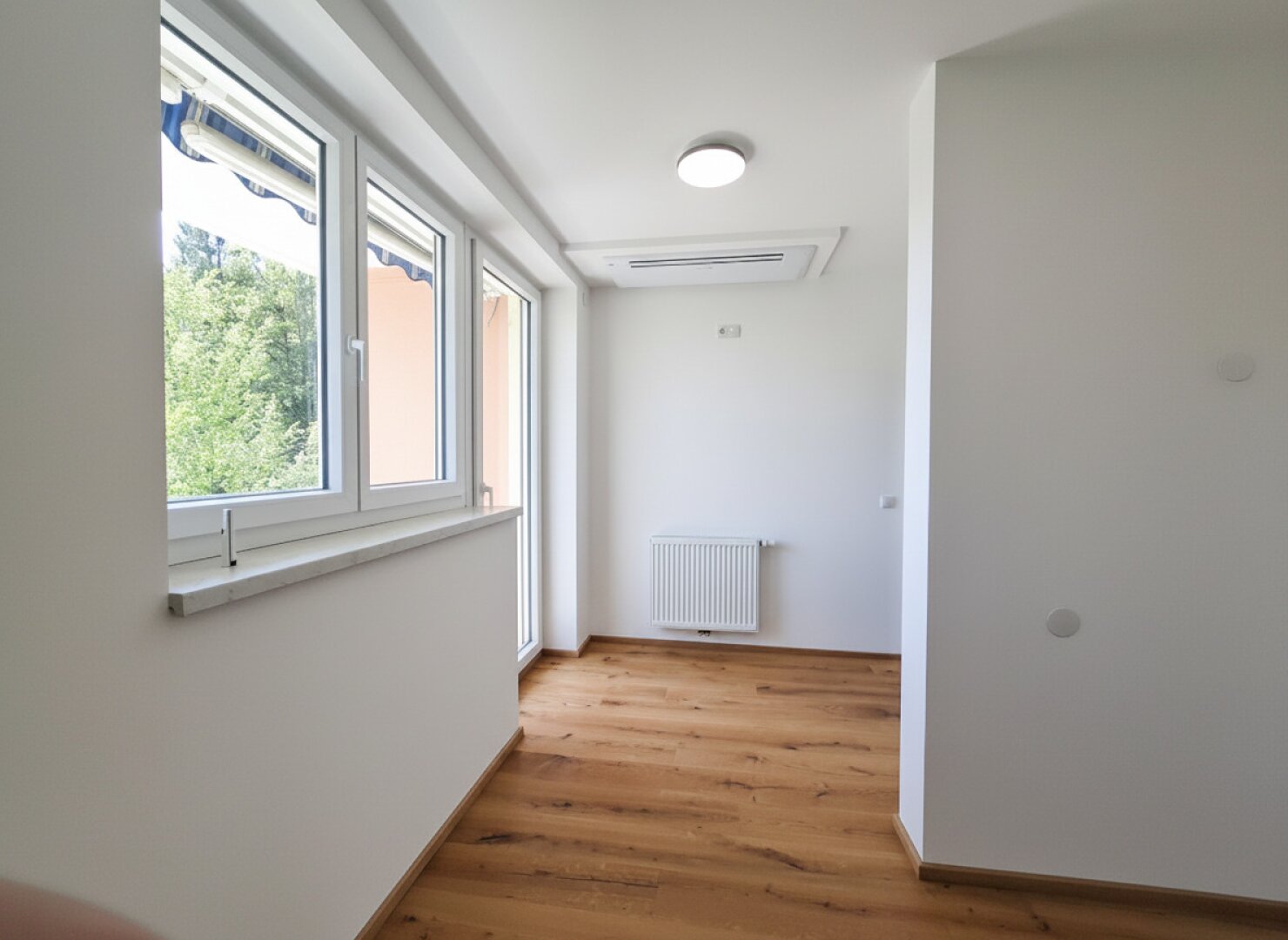 Sanierte 2-Zimmer-Wohnung mit Loggia in zentraler Lage!