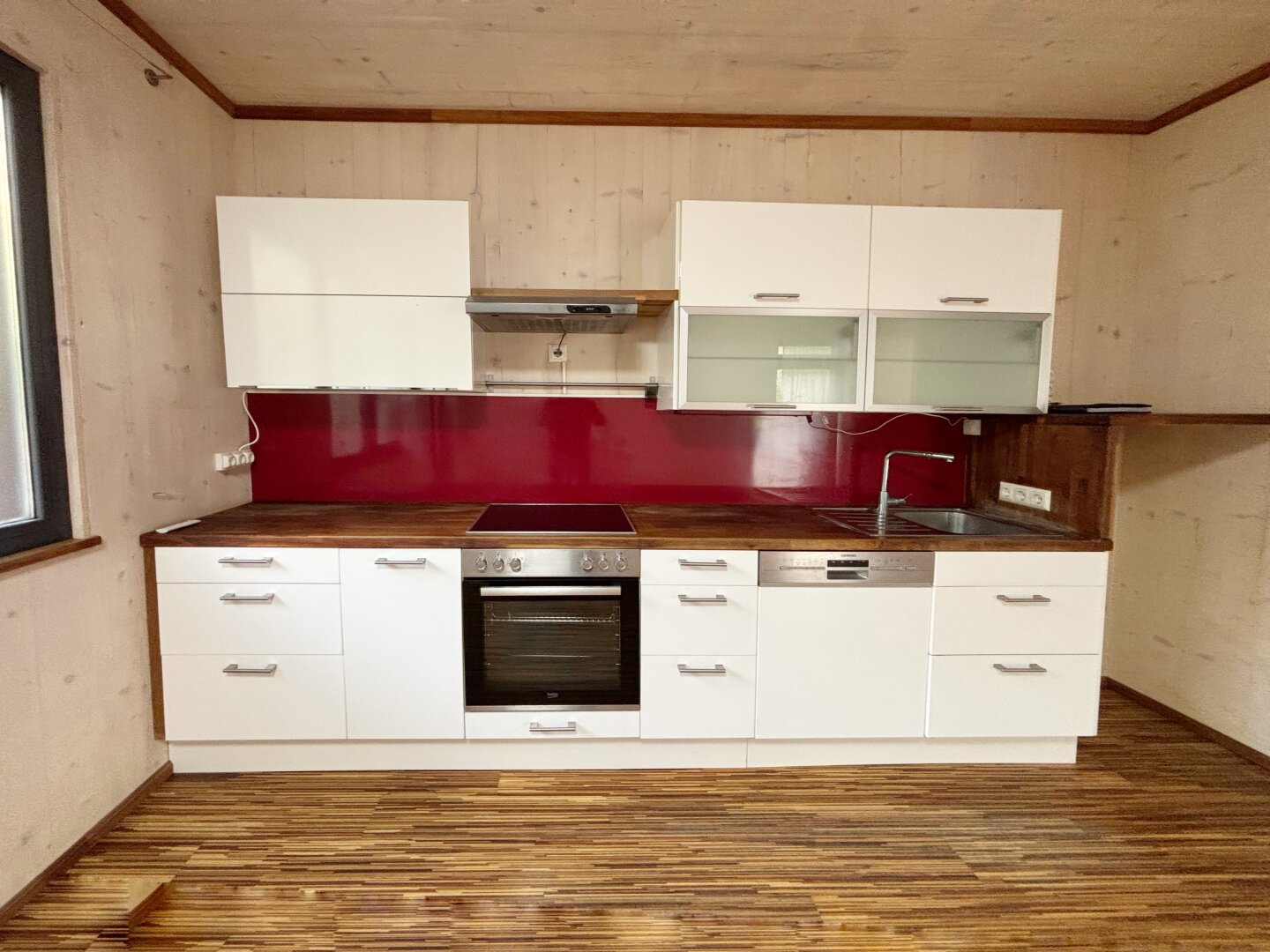 Wohnen wie im Haus: Charmante Gartenwohnung mit ca: 170m² Grünfläche!
