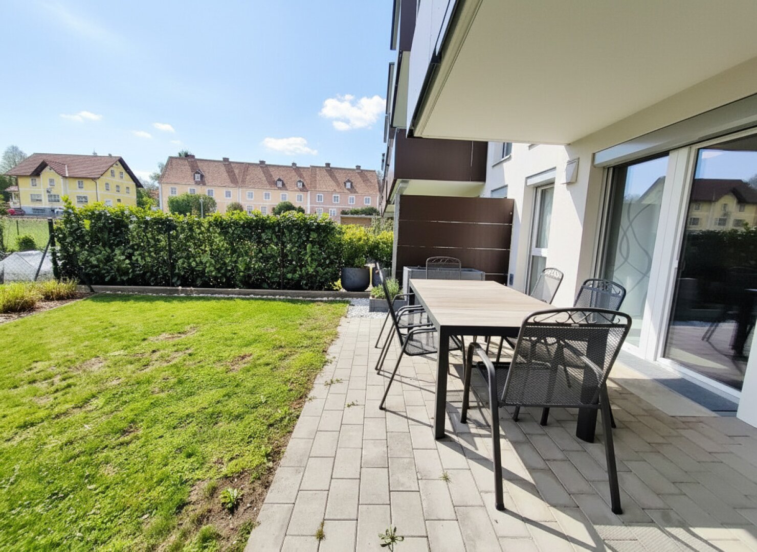 Stilvolle 2-Zimmer-Wohnung mit Terrasse