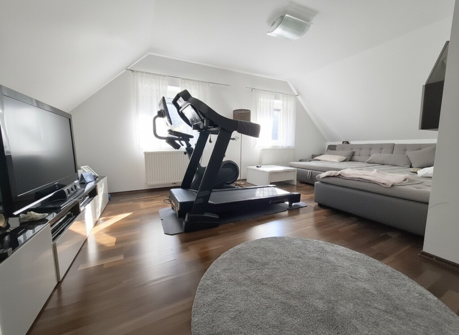 Stilvoll modernisiertes Haus mit großzügiger Terrasse - 15 Minuten von Weiz