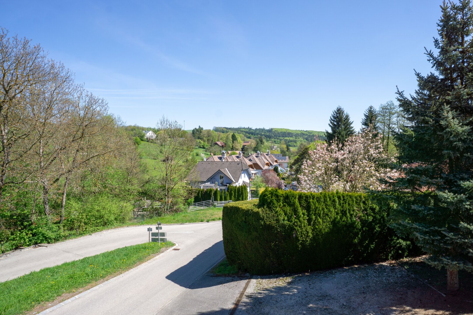 Reizvolles Einfamilienhaus in sonniger Lage mit Gartenidylle und Erweiterungspotenzial