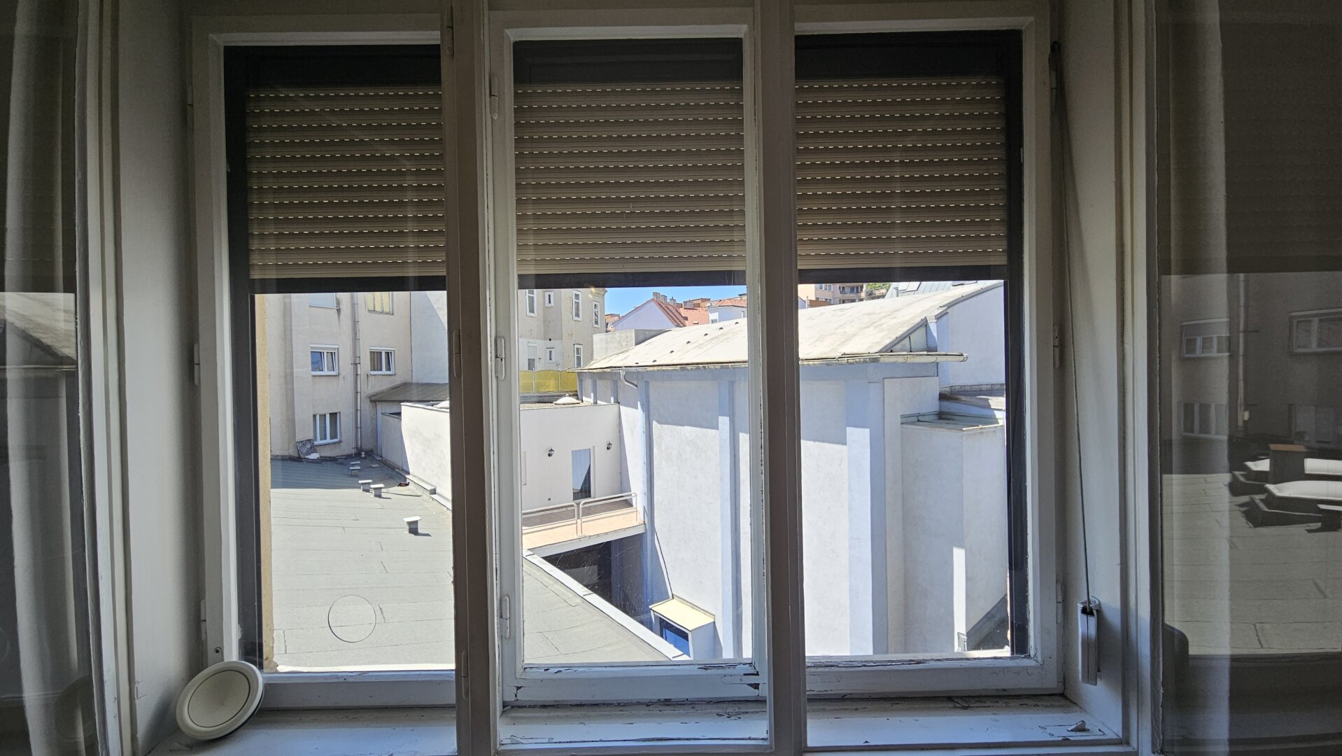 Ruhige sonnige 2-Zimmer-Wohnung mit Potenzial - PRAGER STRASSE