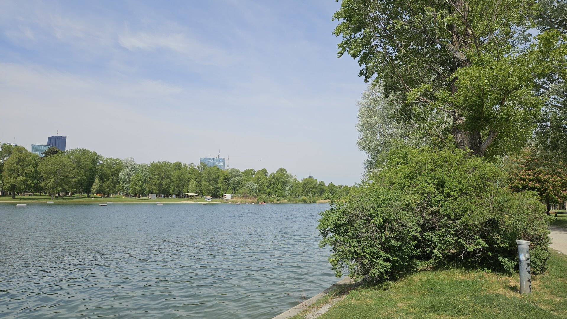 E X K L U S I V - Grundstück (Eigengrund) in begehrter Siedlungslage an der Alten Donau - RARE OPPORTUNITY Freehold Plot Old Danube Area