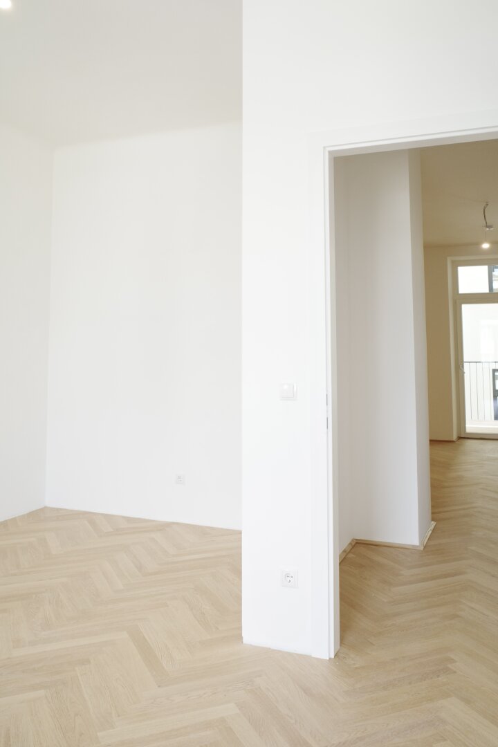 Helle 3 Zi Altbauwohnung im 2 OG mit großer Aussenfläche  - Die Schokoladenfabrik