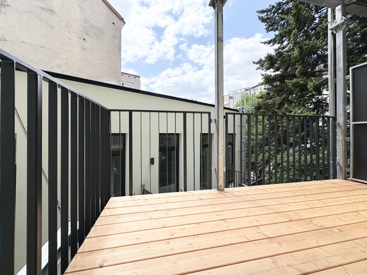 Hochwertige 3Zi Altbauwohnung mit Balkon im Erstbezug - Die Schokoladenfabrik