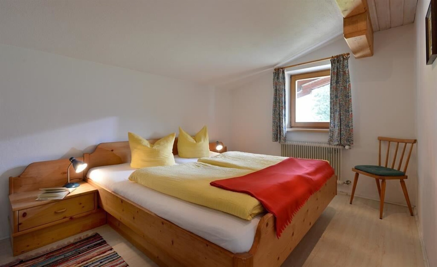 Apartmenthaus mit vielfältigen Möglichkeiten in Oberndorf/Tirol - Perfekt für Investoren!