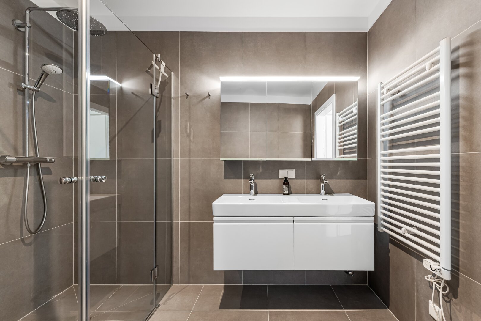 SEE und STYLE - Gartenwohnung mit privatem Badestrand