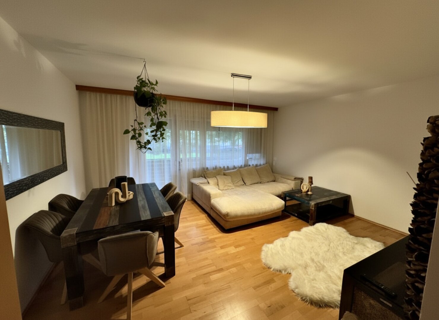 STEYR | TABOR: Sehr großzügige und gepflegte 3-Zimmer-Wohnung mit gemütlicher Loggia in Top-Lage!