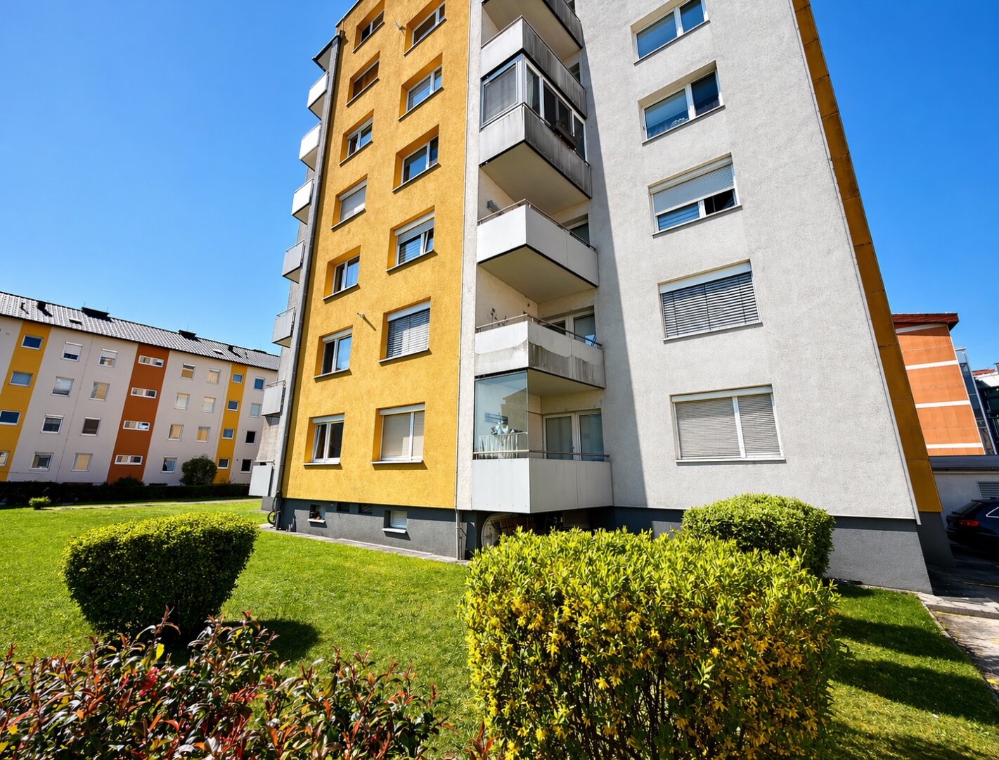 TRAUN | ST.MARTIN: Vollständig möblierte 3-Zimmer-Wohnung mit kleinem Balkon in Trauner Bestlage!