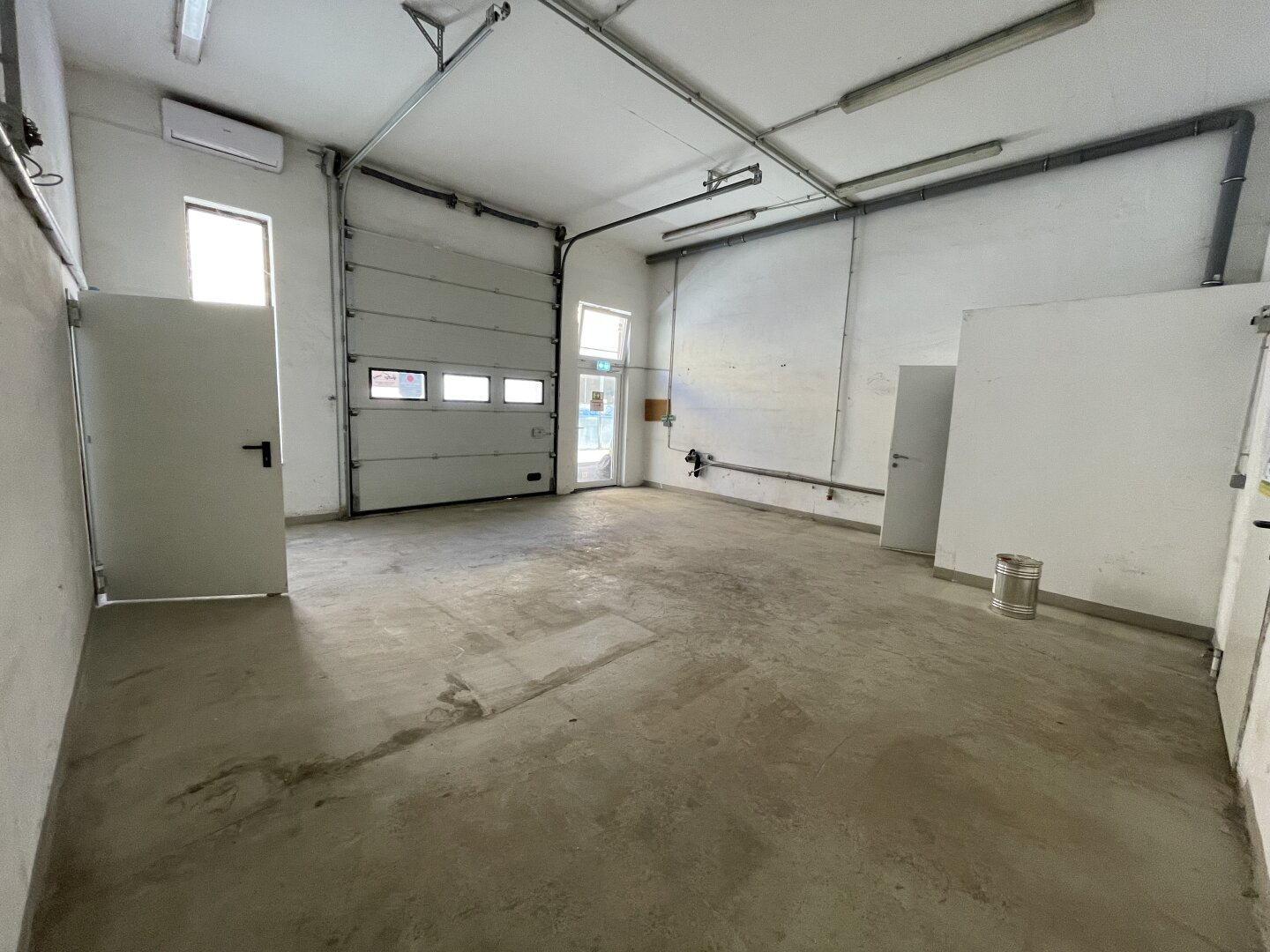 PROVISIONSFREI!!! Schöne große Halle, Lager, Werkstatt am Betriebsgelände Areal200 in Sollenau E2, E3