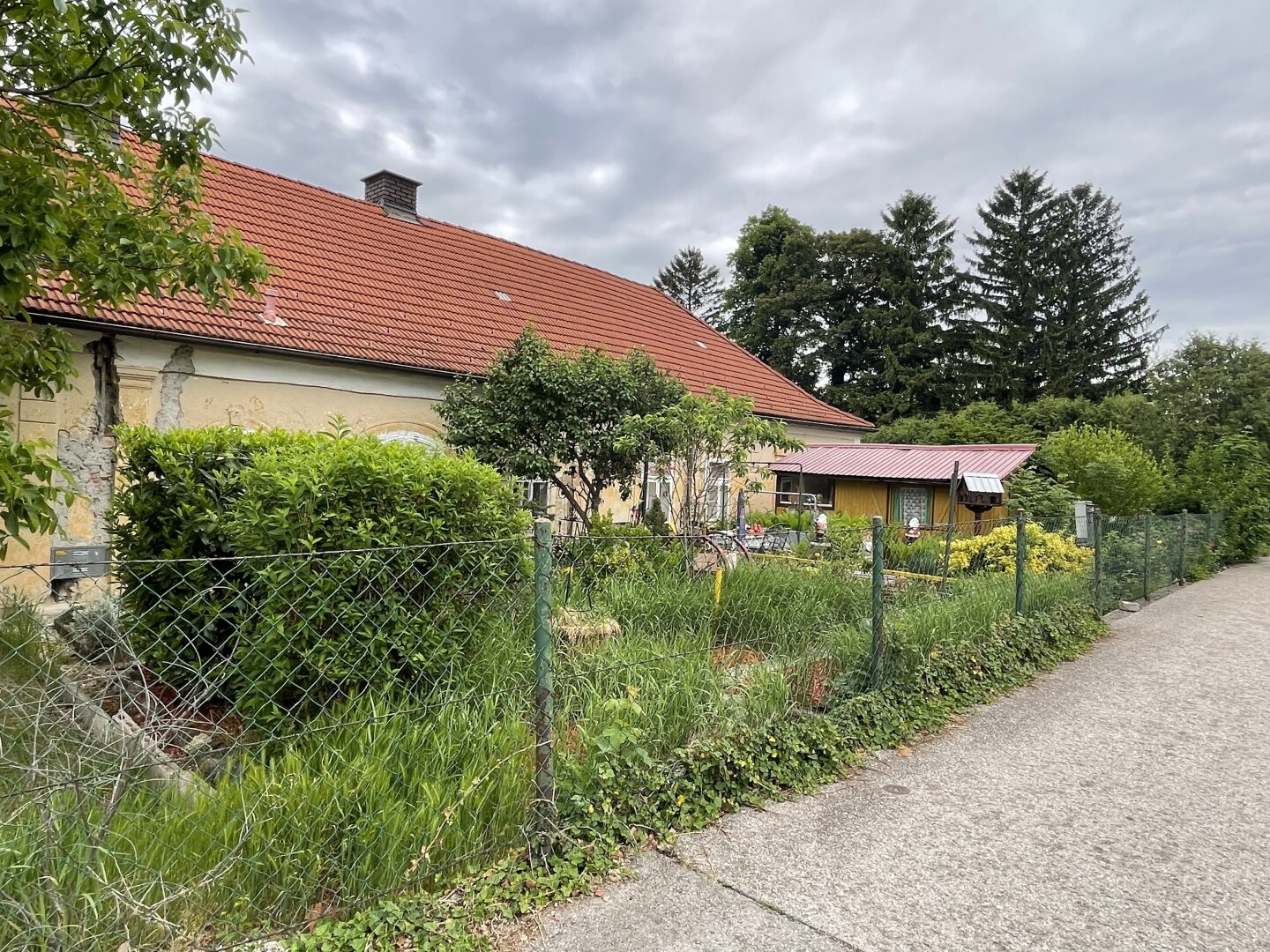 PROVISIONSFREI!!! Altbau mit traditionellem Charakter, 3 Separate Wohnungen