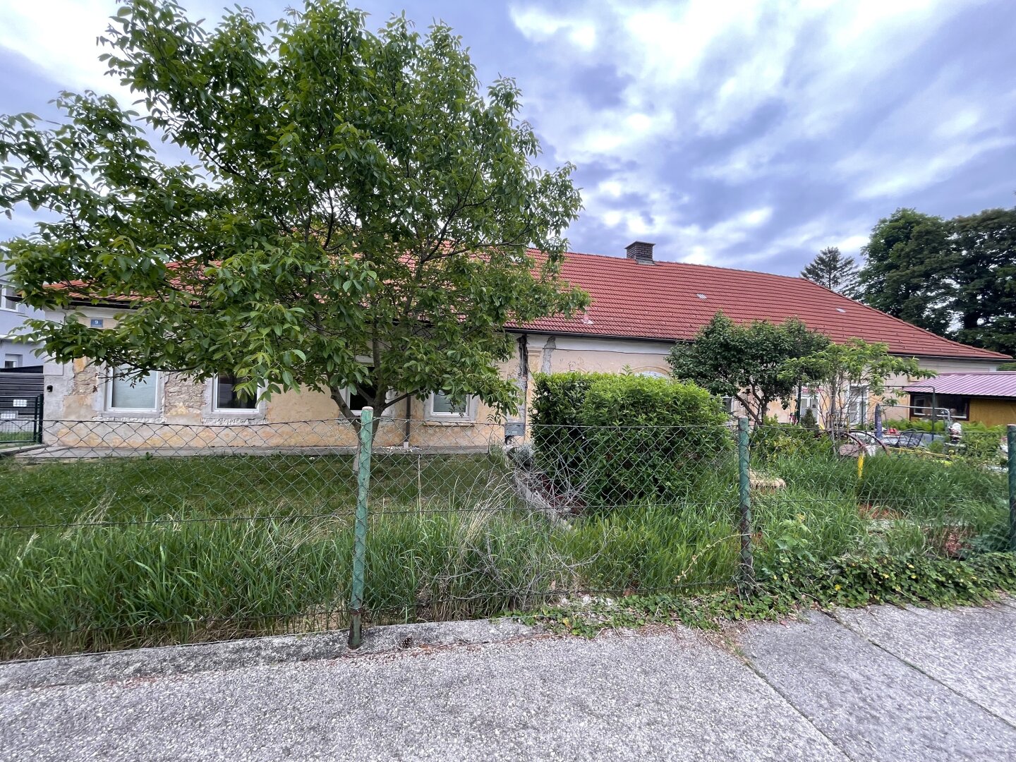 PROVISIONSFREI!!! Altbau mit traditionellem Charakter, 3 Separate Wohnungen