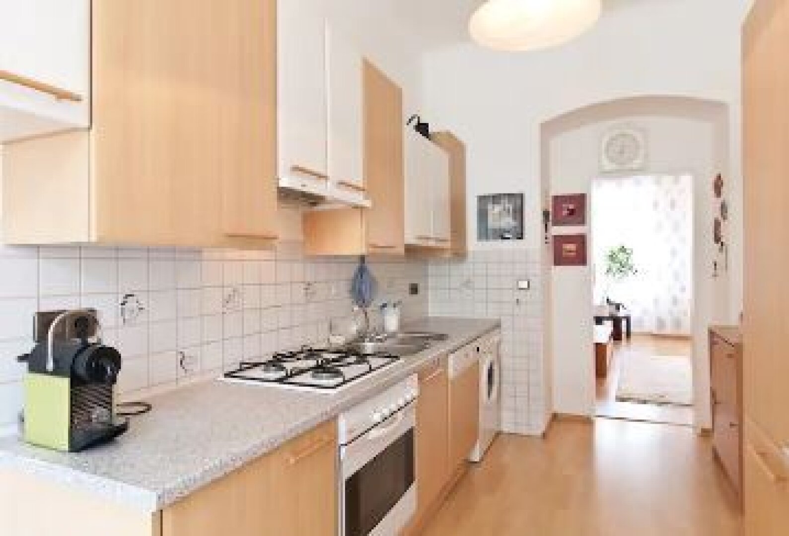 Möblierte 2-Zimmer-Wohnung am Kaisermühlendamm