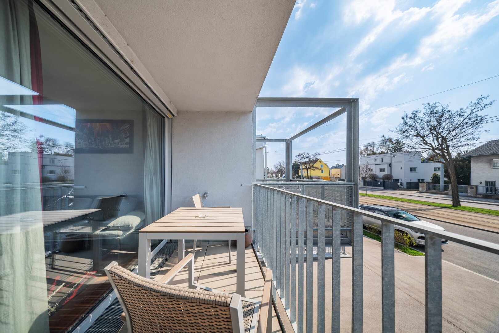 Wohnen mit Pool – 2-Zimmer-Apartment mit Loggia, 5 Minuten zur Alten Donau