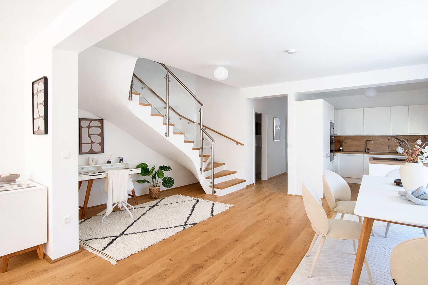 Wohnen in Mistelbach Doppelhaushälfte, 4 Zimmer, 148 m², 2 Stellplätze, Seezugang