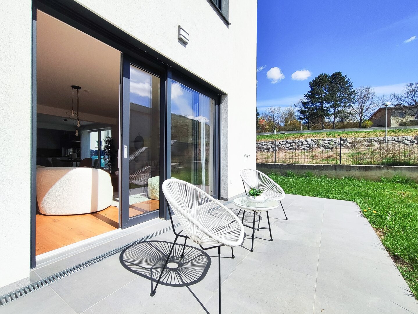 Wohnen in Mistelbach Doppelhaushälfte, 4 Zimmer, 148 m², 2 Stellplätze, Seezugang
