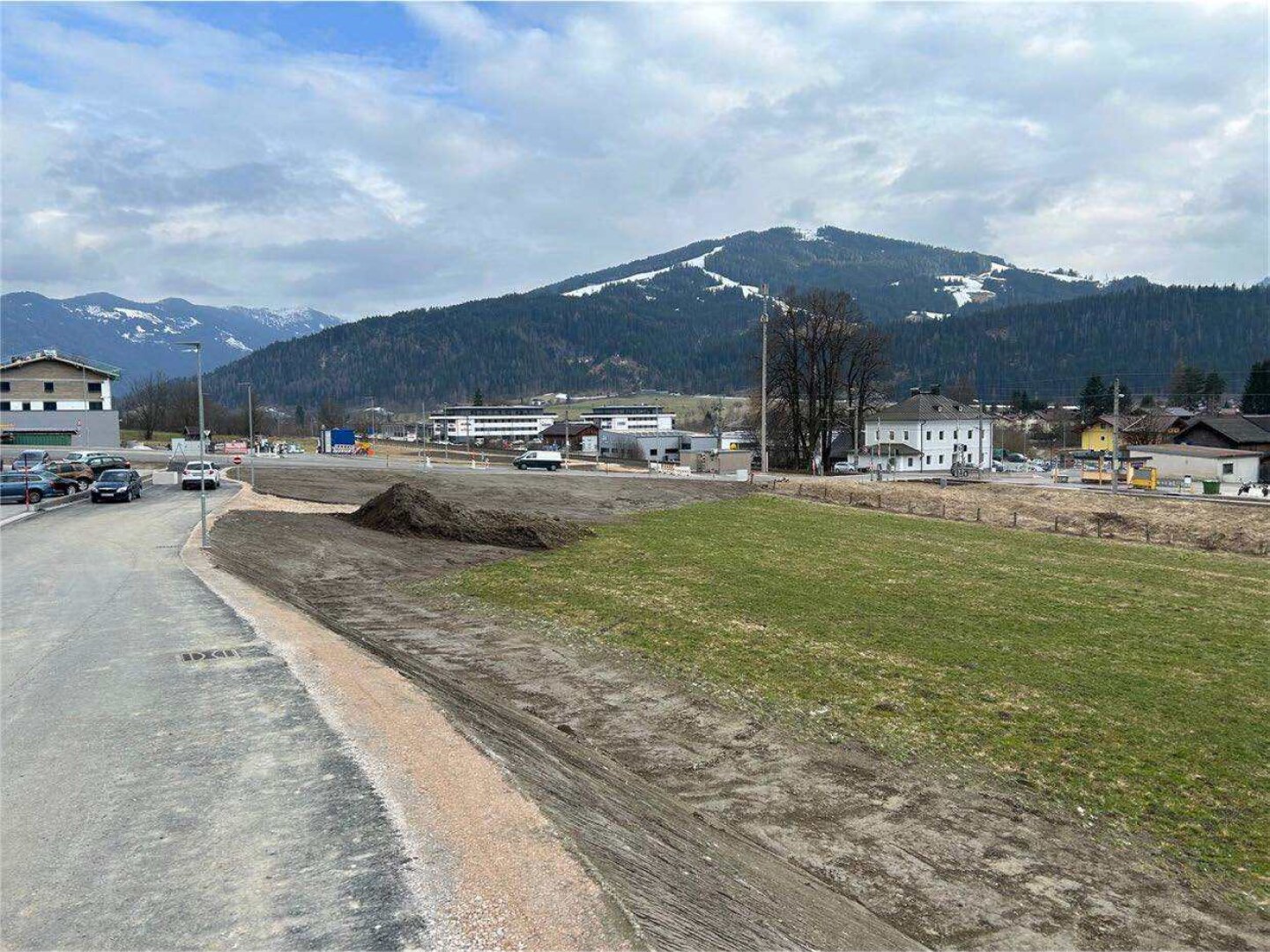 Altenmarkt im Pongau: Gewerbegrundstücke in unterschiedlichen Größen und Lagen zu mieten