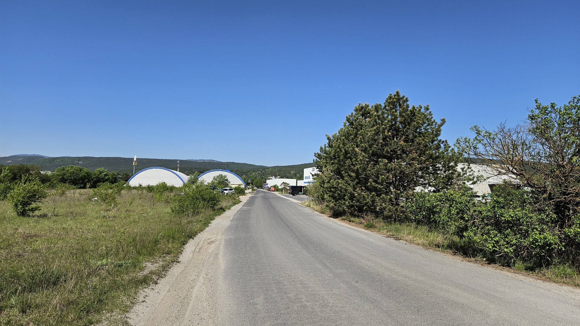 Bad Fischau: Gewerbe-/Industriegrundstück (10.963 m²) Nähe A2 - Baurecht/Kauf