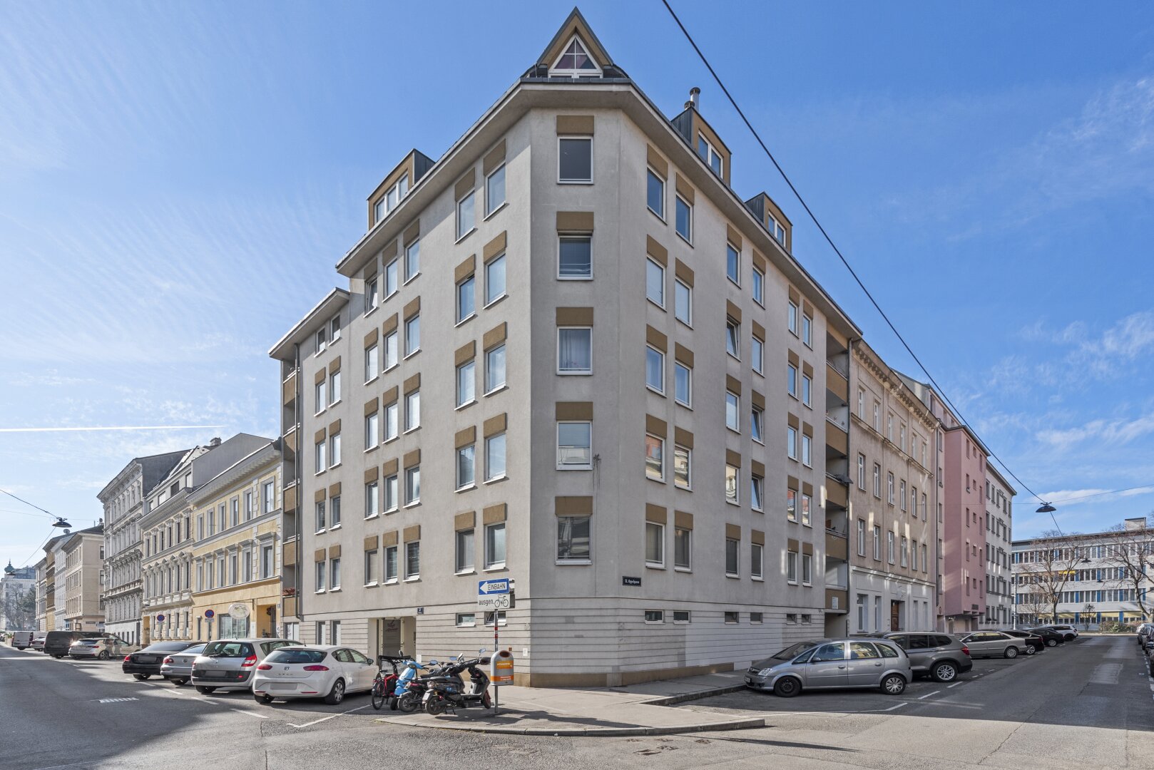 Erstbezug nach Sanierung: 2-Zimmer-Wohnung mit Garage und Parkett in 1120 Wien zu mieten!
