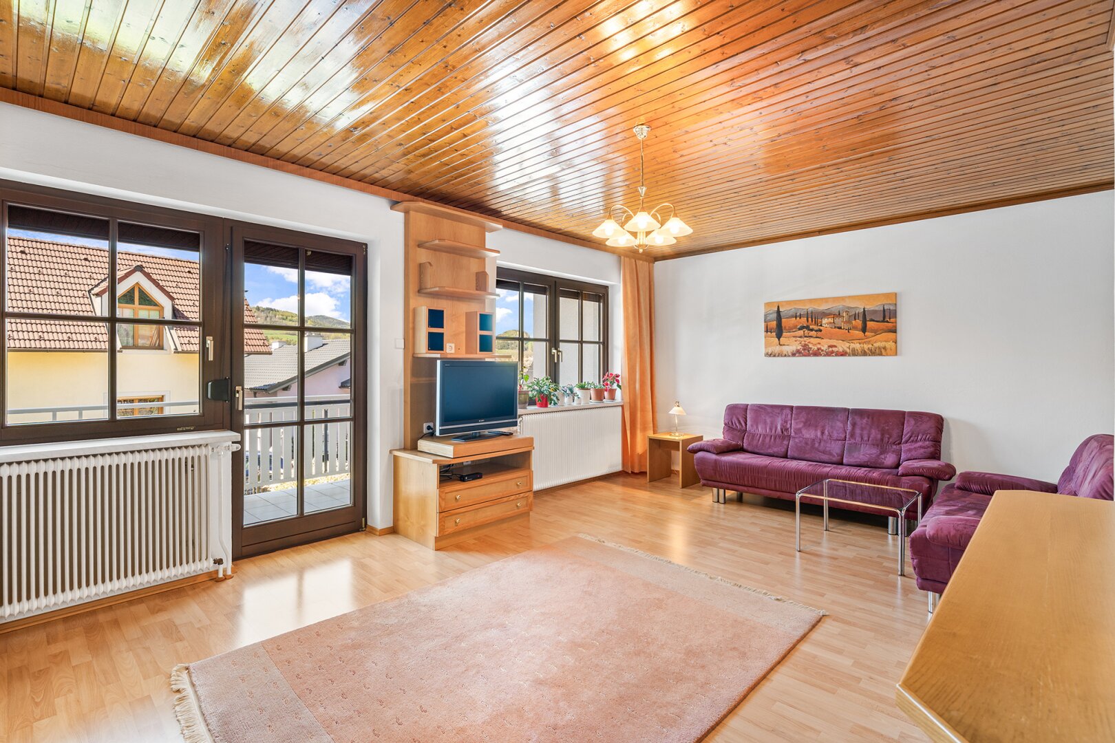 Ruhe. Weitblick. Lebensqualität – Gepflegtes Familienhaus mit Garten & Sauna in Bad Schönau