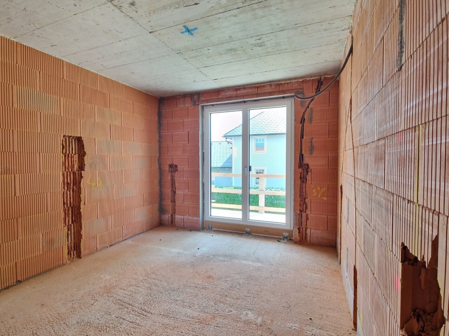 Top 1! Schlüsselfertige, moderne Doppelhaushälfte mit 2 Carportstellplätzen, 4 Zimmer, 2 Terrassen, Balkon, Eigengarten!