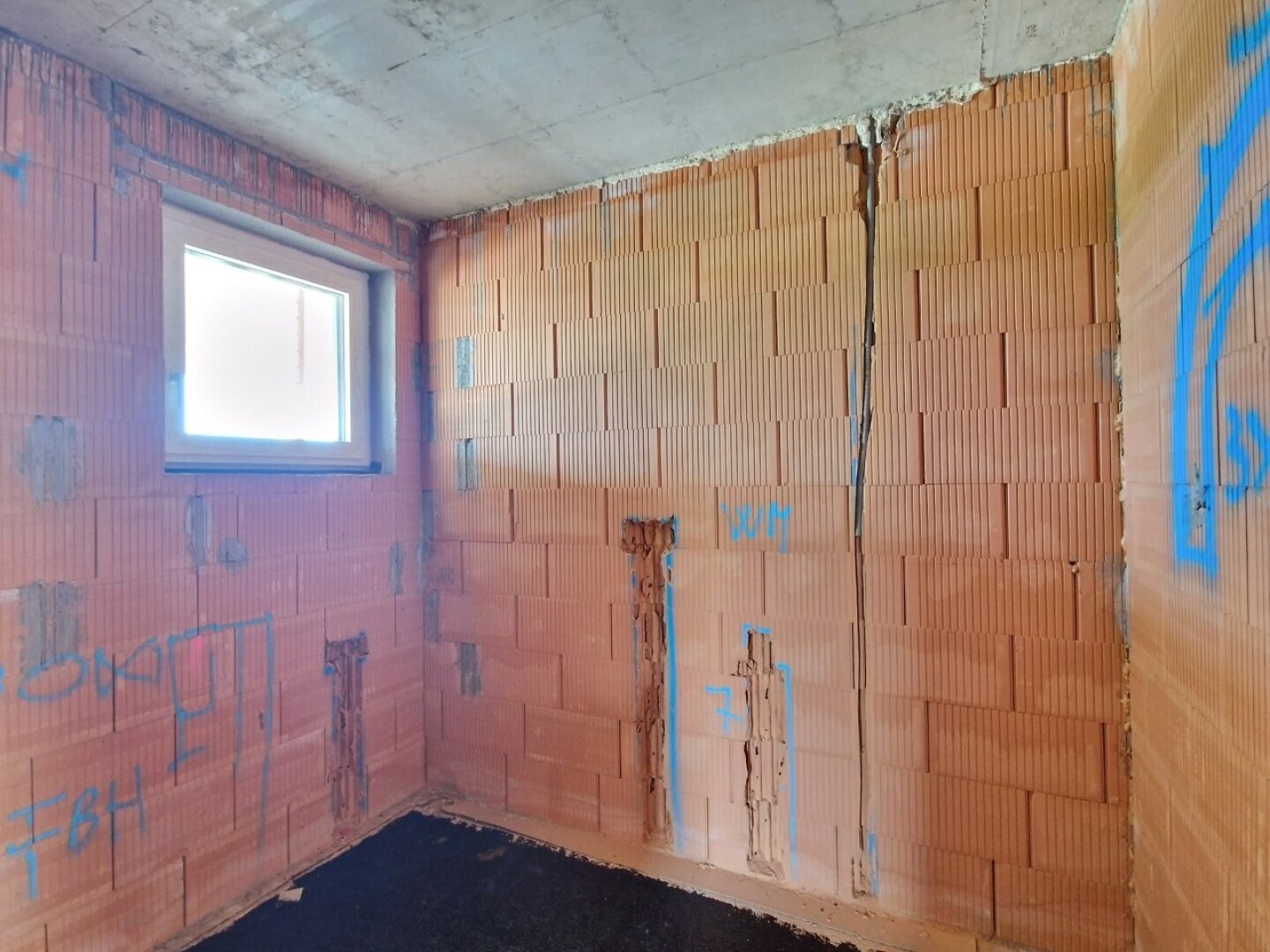 Top 1! Schlüsselfertige, moderne Doppelhaushälfte mit 2 Carportstellplätzen, 4 Zimmer, 2 Terrassen, Balkon, Eigengarten!