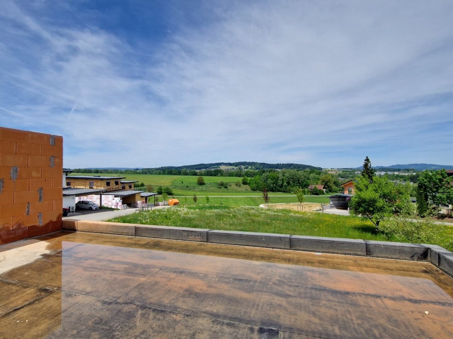 Top 2! Schlüsselfertige, moderne Doppelhaushälfte mit 2 Carportstellplätzen, 4 Zimmer, 2 Terrassen, Balkon, Eigengarten!