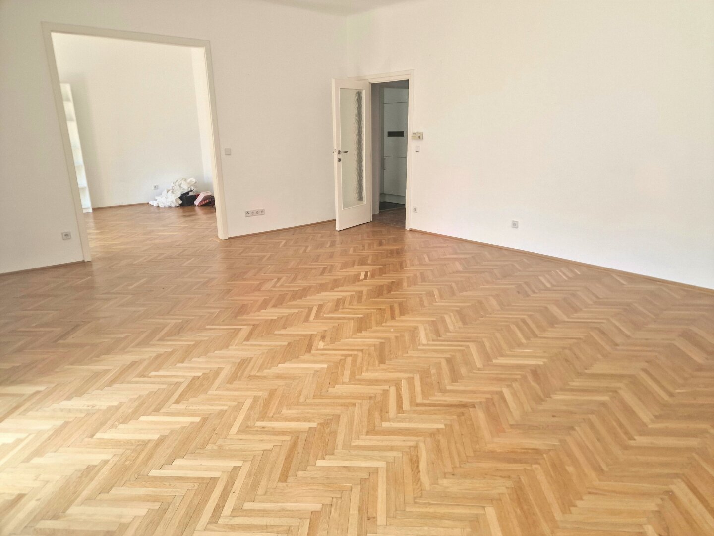 Sonnige 3 Zimmer Mietwohnung mit großem (ca. 22 m²) großem Balkon in Grünruhelage des 19.Bezirks!