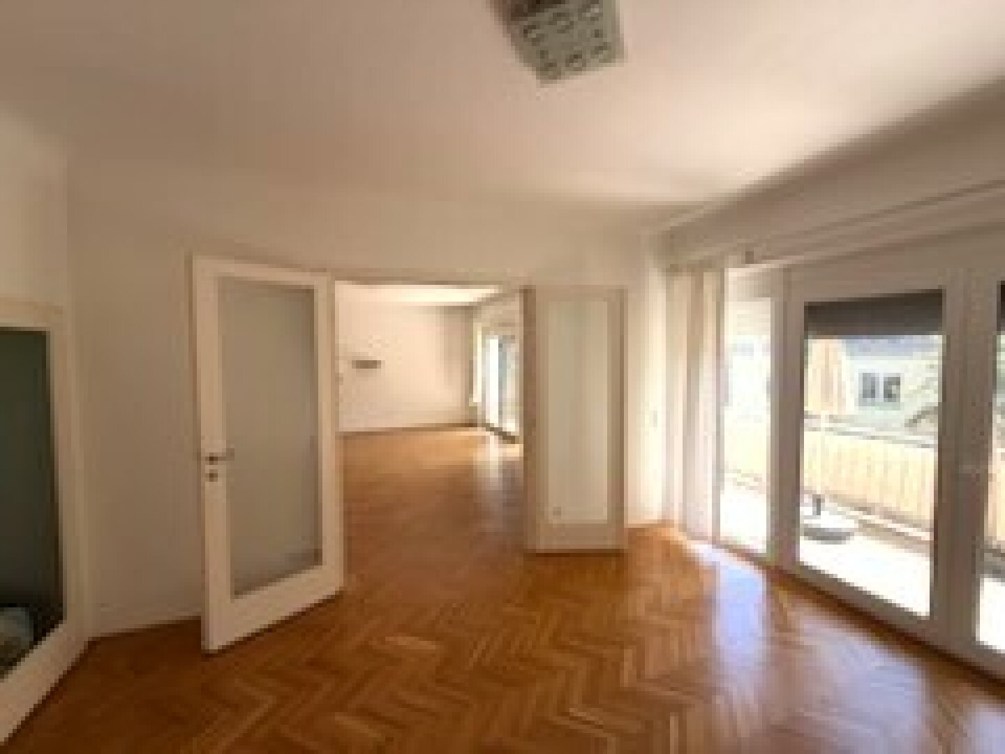 Sonnige 3 Zimmer Mietwohnung mit großem (ca. 22 m²) großem Balkon in Grünruhelage des 19.Bezirks!