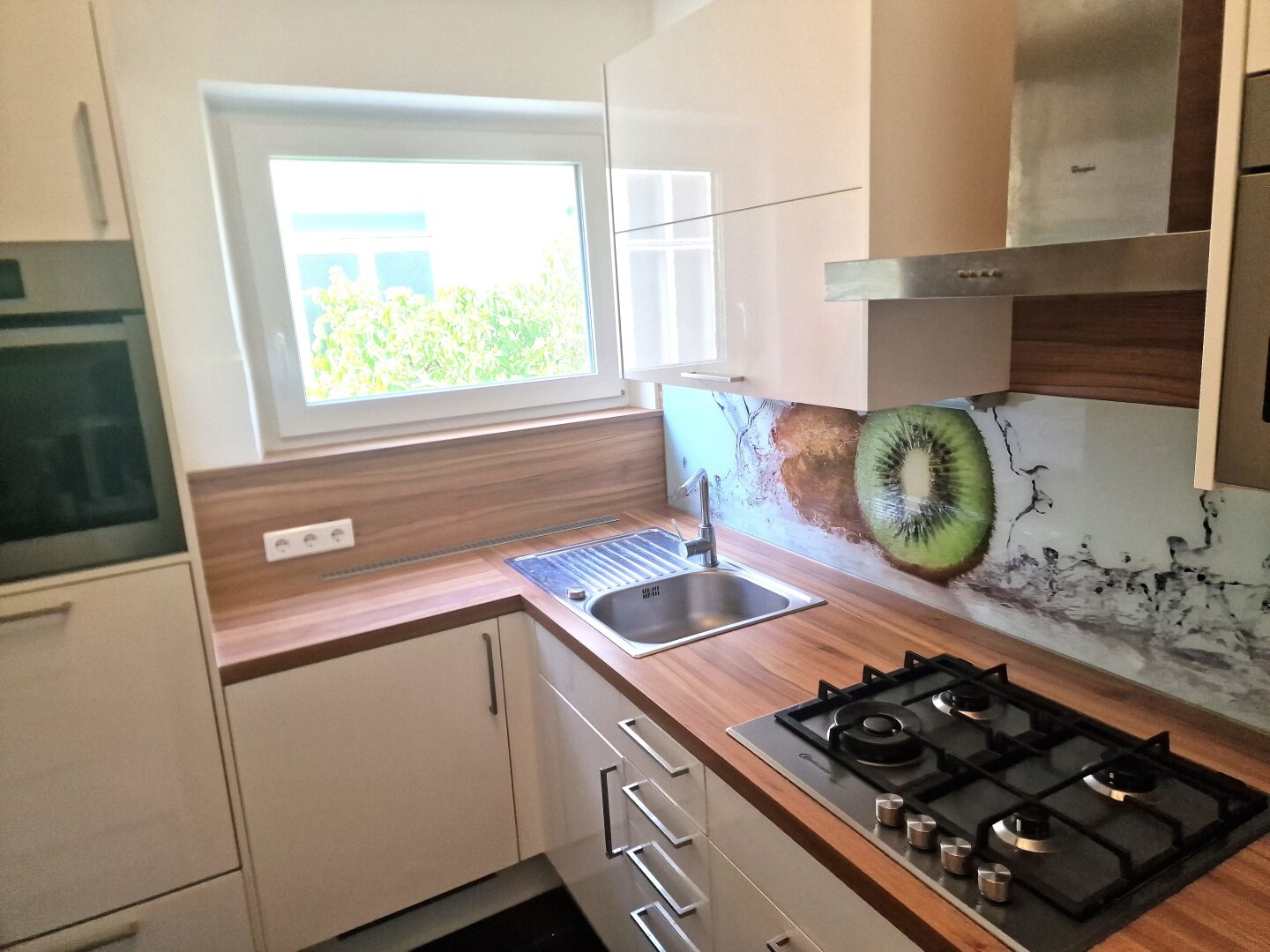 Sonnige 3 Zimmer Mietwohnung mit großem (ca. 22 m²) großem Balkon in Grünruhelage des 19.Bezirks!