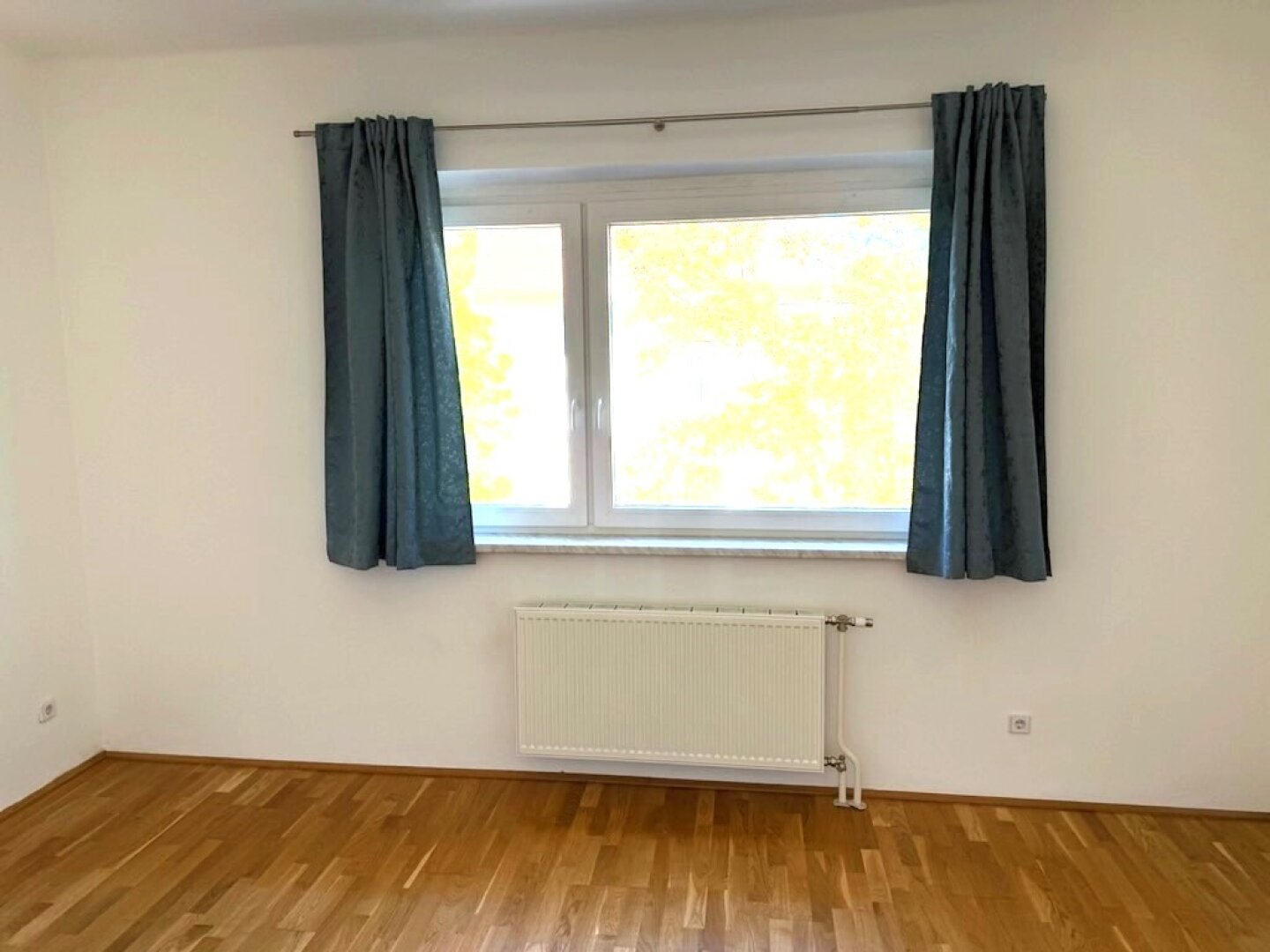 Sonnige 3 Zimmer Mietwohnung mit großem (ca. 22 m²) großem Balkon in Grünruhelage des 19.Bezirks!