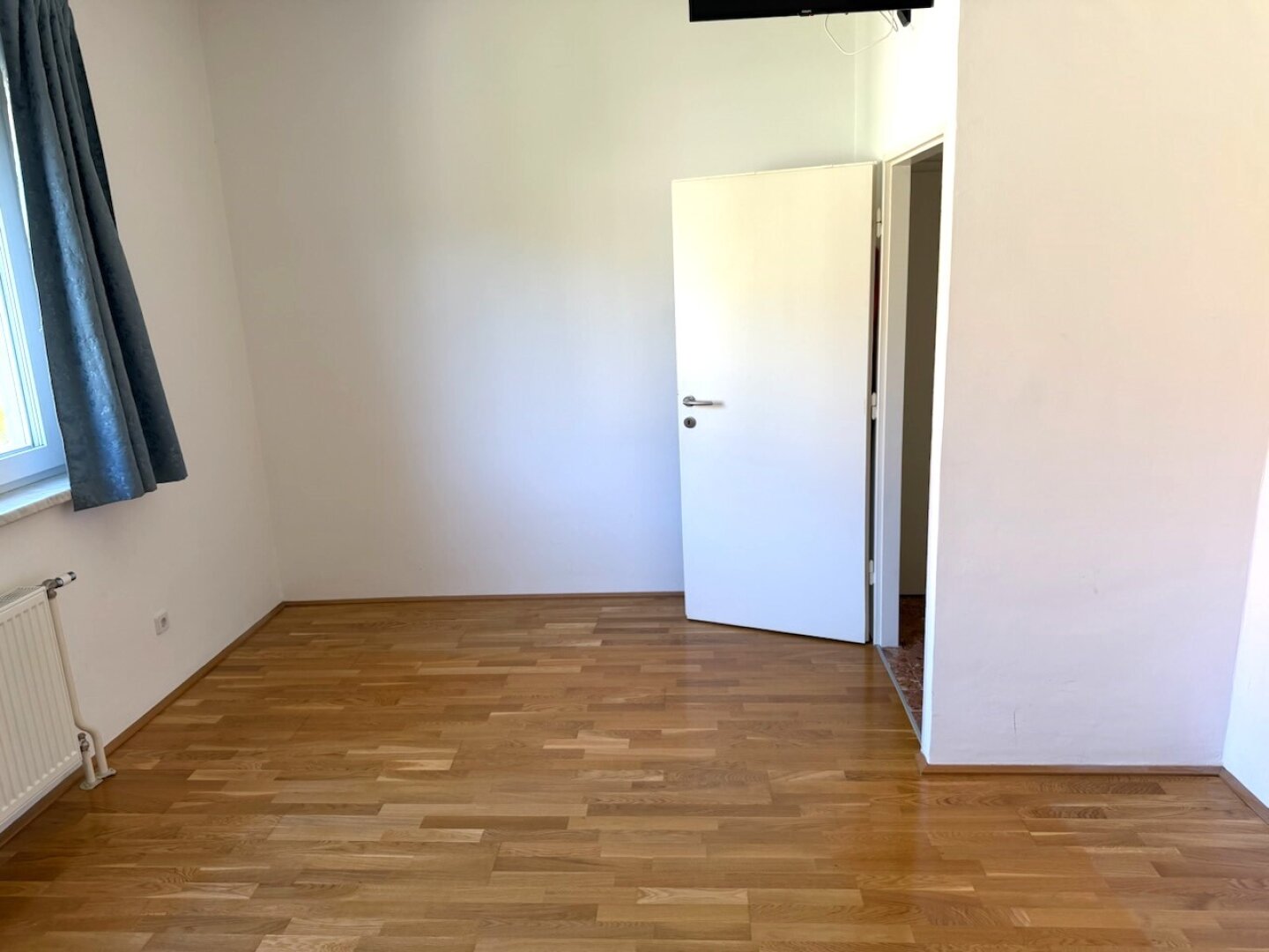 Sonnige 3 Zimmer Mietwohnung mit großem (ca. 22 m²) großem Balkon in Grünruhelage des 19.Bezirks!