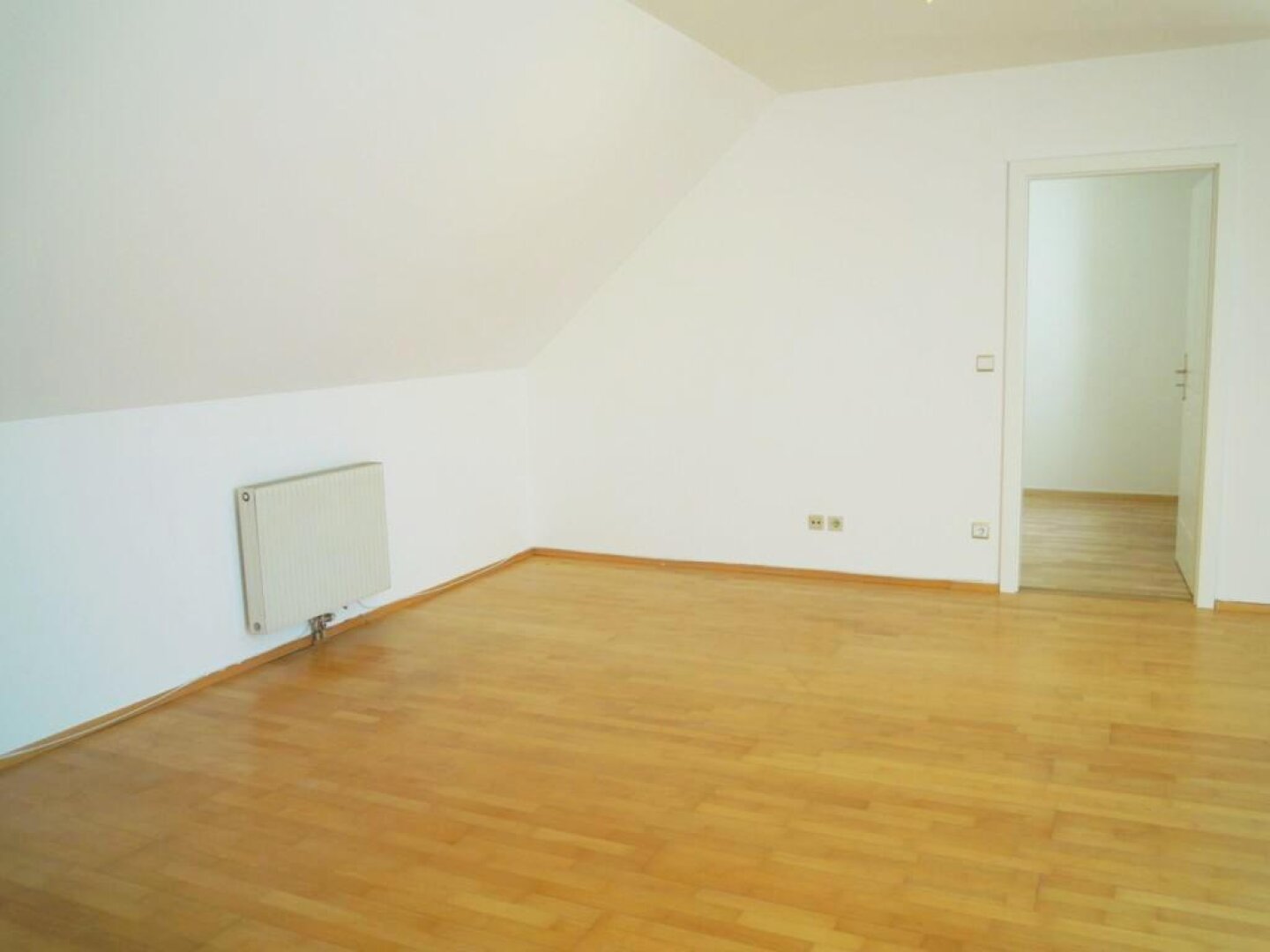 Top gepflegte 2 Zimmer-Wohnung in zentraler Lage von Korneuburg!