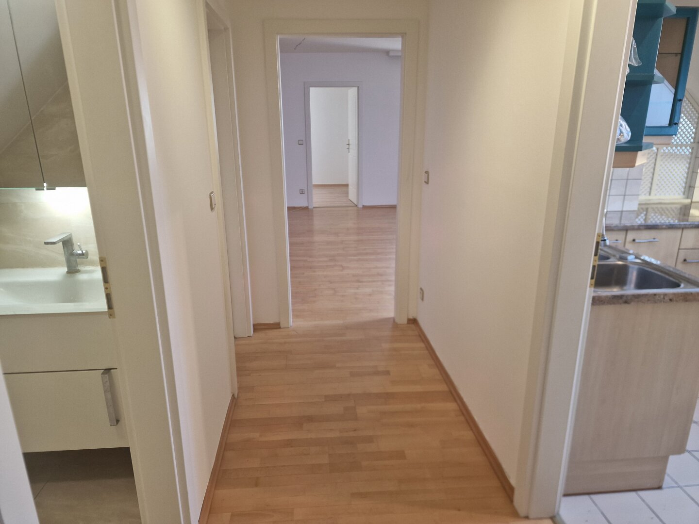 Top gepflegte 2 Zimmer-Wohnung in zentraler Lage von Korneuburg!
