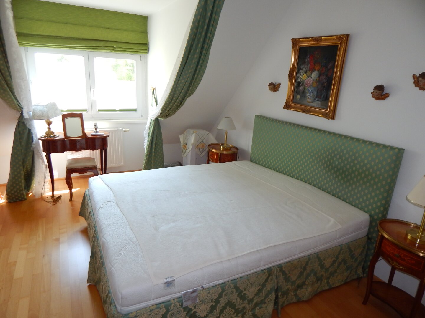 Wohntraum mit großer Dachterrasse und Garage in Grün- Ruhelage