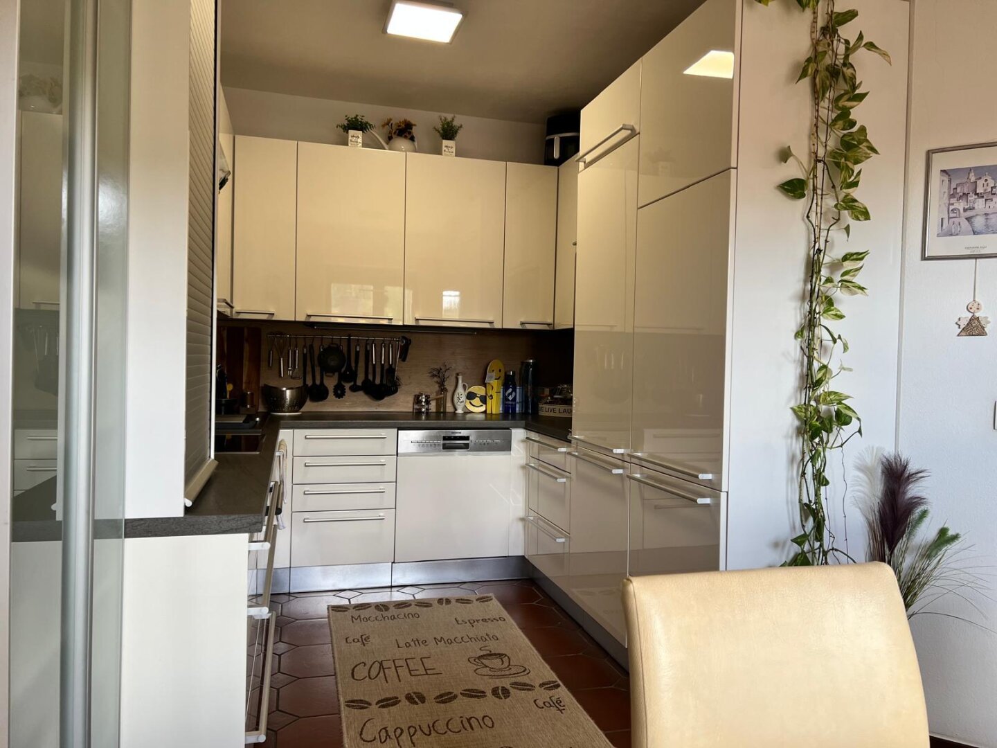 Großzügige 5-Zi-DG-Wohnung in Linz mit Balkon, Loggia & Garage – Traumlage!