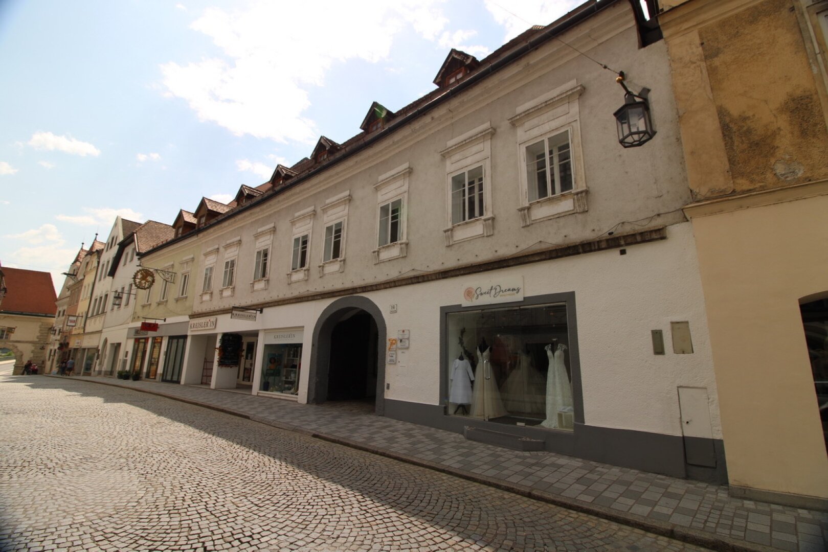 Großes Zinshaus am Stadtplatz Steyr - über 1000m2 Nutzfläche