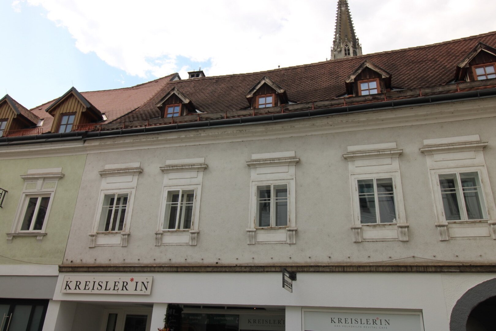 Großes Zinshaus am Stadtplatz Steyr - über 1000m2 Nutzfläche
