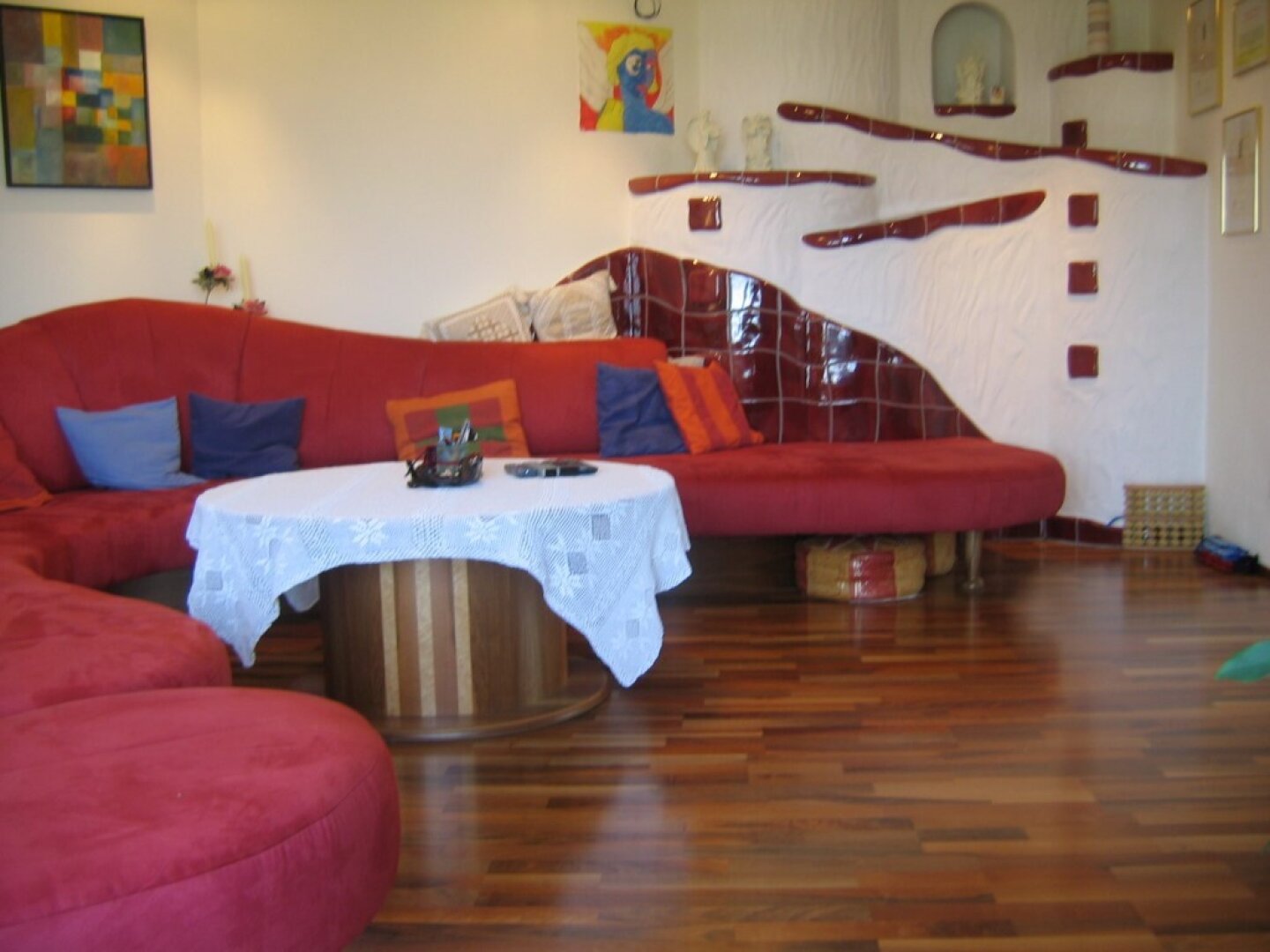 Villa auf fast 8000m2 mit eigenem Fitness-Studio, 3 Garagen, Carport, etc.